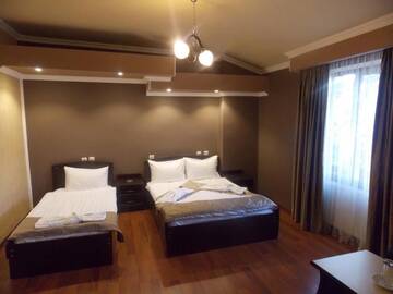 Люкс с балконом в Отеле Hotel Almi